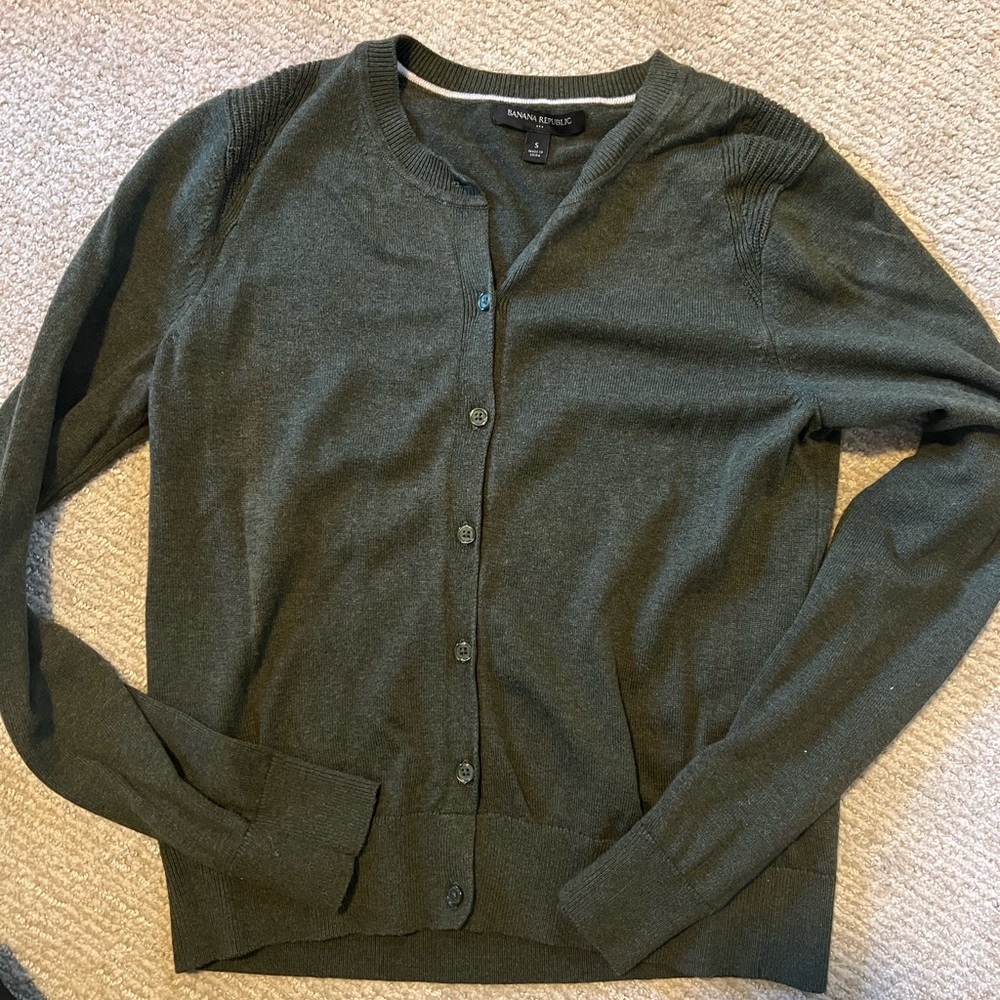 Banana Republic Green Cardigan Sweater V-Neck Knit
